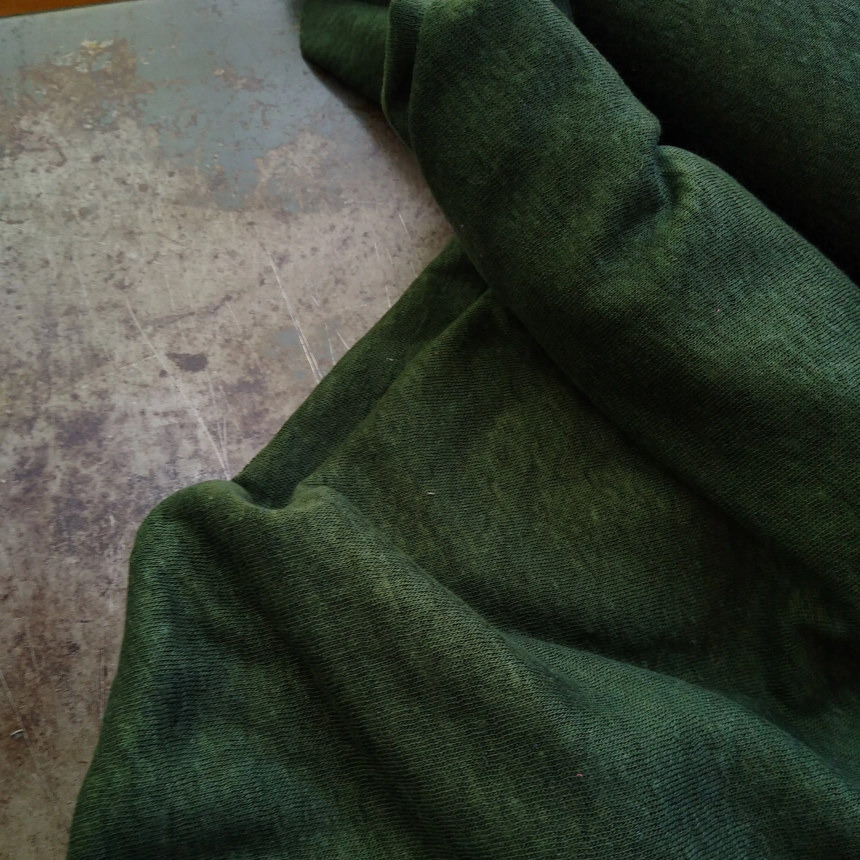 Fine Linen Knit / Green Khaki