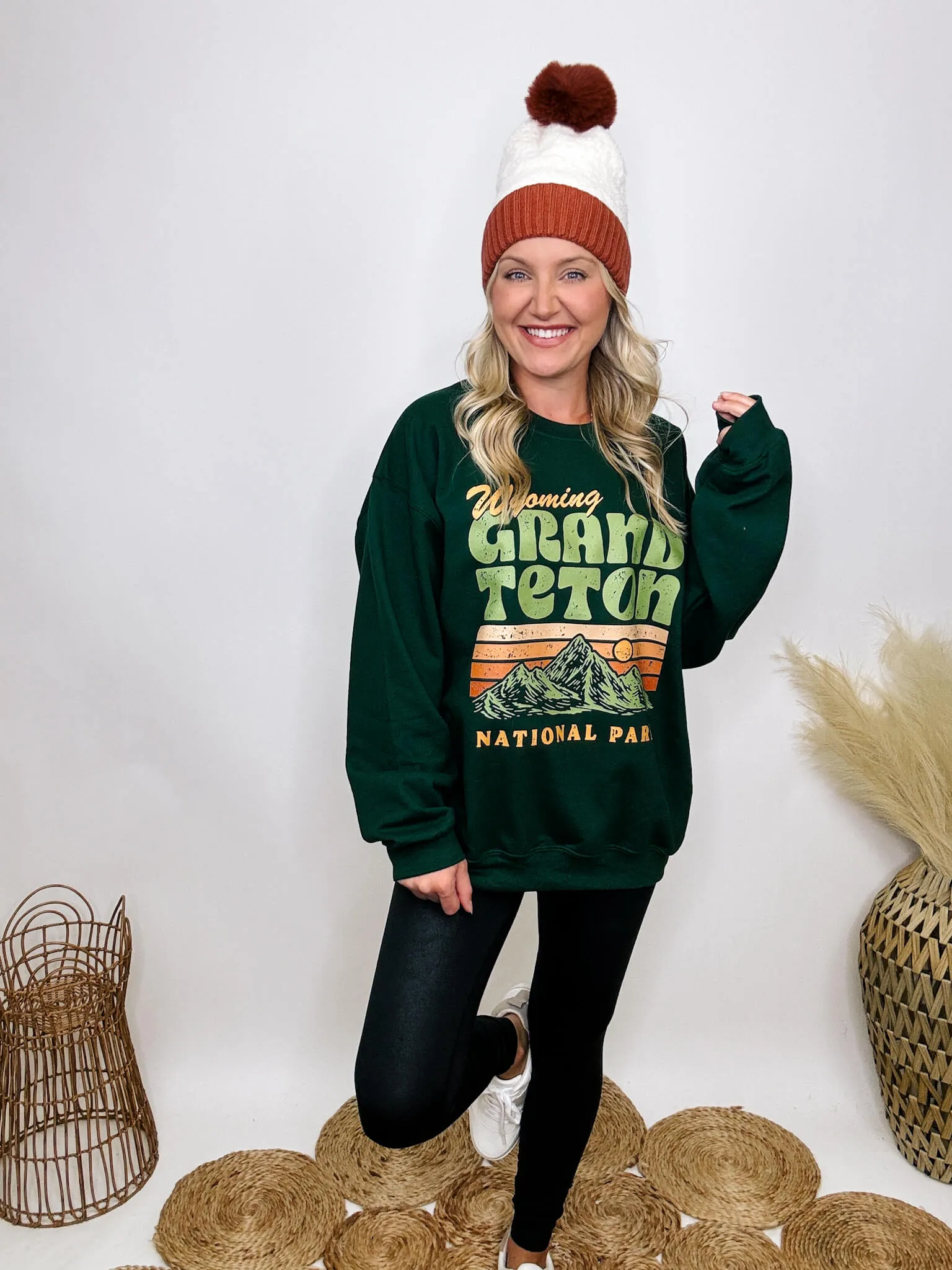 FLASH SALE - Retro Grand Teton Oversized Graphic Sweatshirt in Forest Green