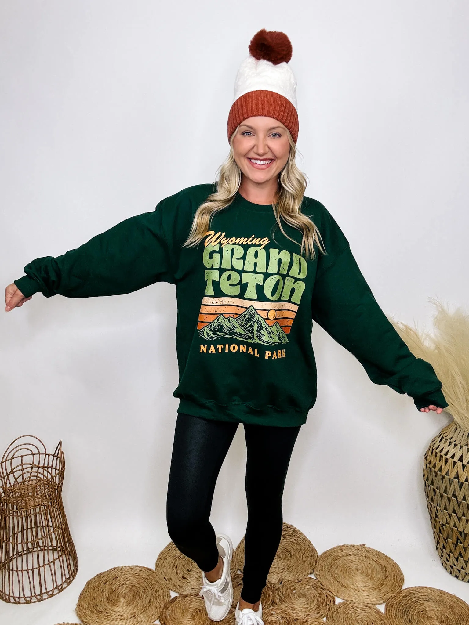 FLASH SALE - Retro Grand Teton Oversized Graphic Sweatshirt in Forest Green