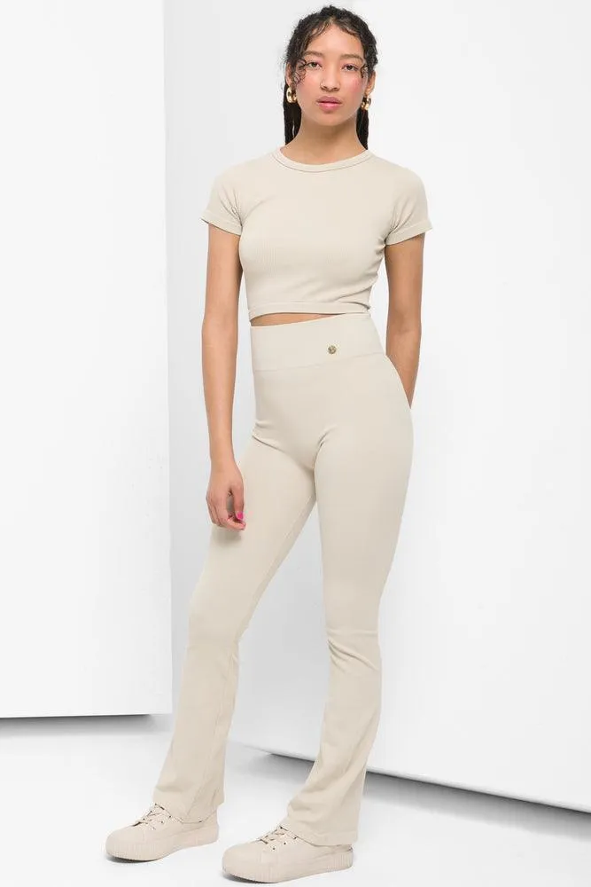 Seamless Flare Legging Natural