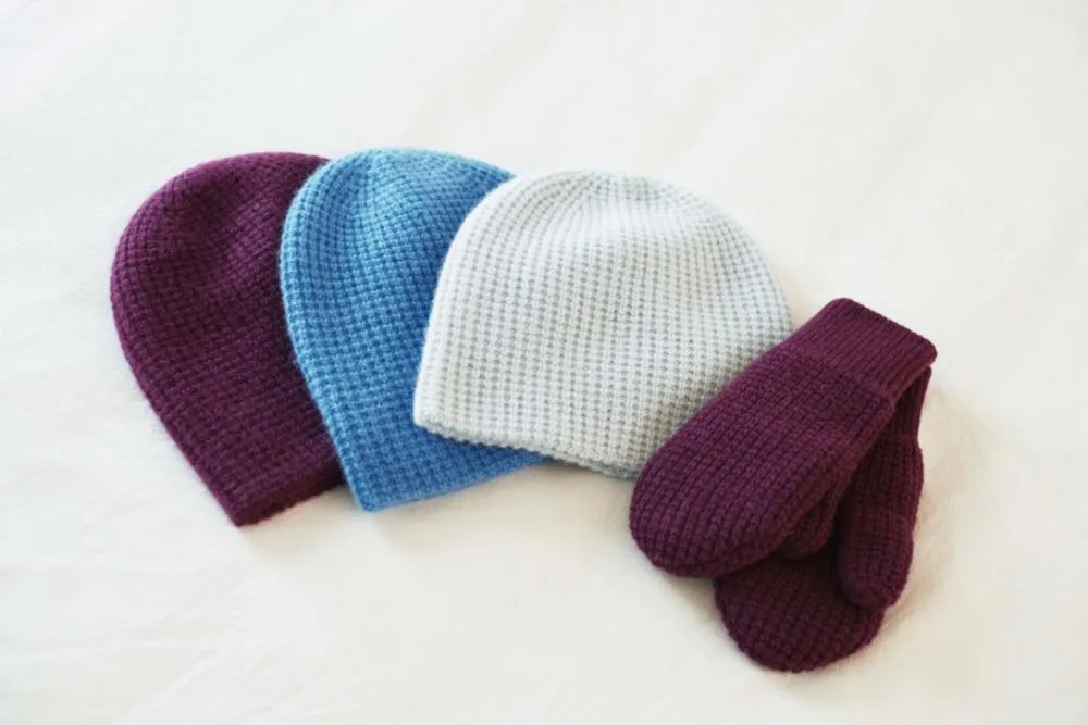 White   Warren - Cashmere Thermal Beanie in Celestial Blue