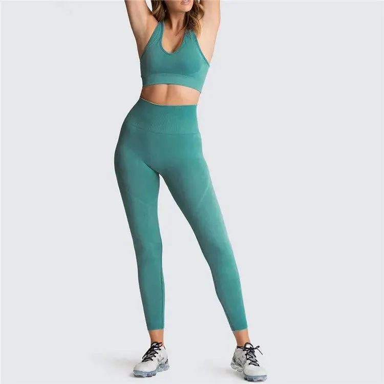 Womens Gym Clothing Set - Crop Top & Leggings Workout Apparel